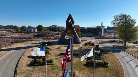 Entrance-of-Oral-Roberts-University-with-praying-hands-statue-sculpture