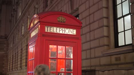 Cabina-Telefónica-En-El-Centro-De-Londres