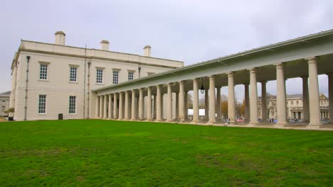 El-Exterior-De-La-Casa-De-La-Reina-En-El-Museo-Marítimo-Real-En-Greenwich,-Inglaterra