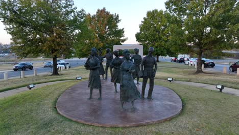 The-Little-Rock-Nine-statue-in-honor-of-desegregation-of-Central-High-School