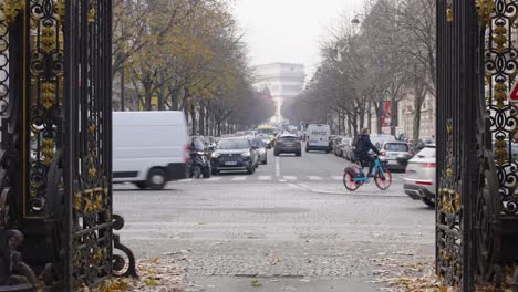 View-of-the-Arc-de-Triomphe-from-gate-at-the-Allée-de-la-Comtesse-de-Segur-in-the-Parc-Monceau