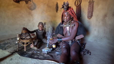 Tribu-Nómada-Himba-De-Namibia