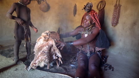 Tribu-Nómada-Himba-De-Namibia