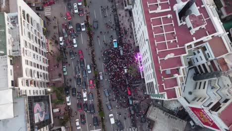 Feier-In-Der-Stadt-Casablanca,-Nachdem-Marokko-Gegen-Portugal-Gespielt-Hatte