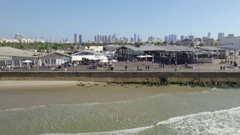 Deslícese-Sobre-El-Paseo-Marítimo-Del-Puerto-De-Tel-Aviv-Y-Luego-Verá-El-Horizonte-De-La-Ciudad-En-El-Fondo-#014