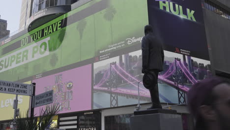 TV-with-large-screen-filled-with-advertisements-in-Times-Square-in-New-York,-USA