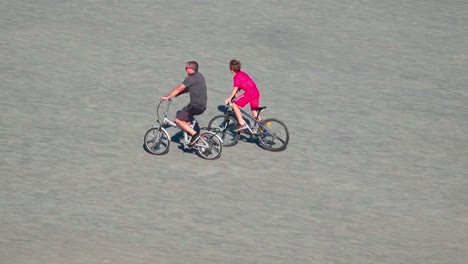 Die-Bucht-Bei-Ebbe-Von-Den-Mauern-Des-Mont-saint-michel-Aus-Gesehen