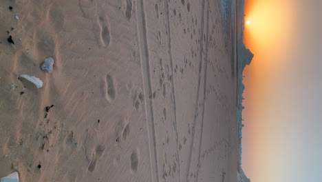 VERTICAL-colourful-scenic-sunset-in-white-desert-Egypt