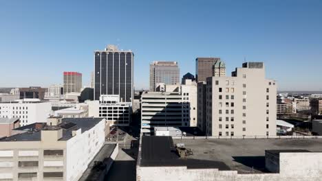 Dayton-Ohio-Reveal-Cityscape-Aerial-Low-to-High