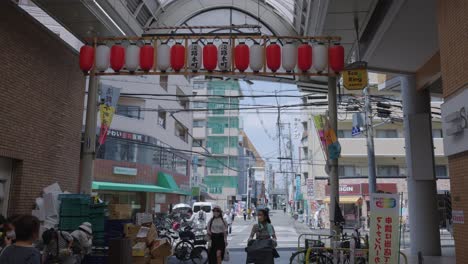 Small-Shopping-Arcade-in-Awaji,-Osaka