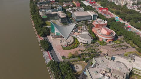 Xinghai-Concert-Hall-in-Guangzhou,-China,-aerial-descending-view