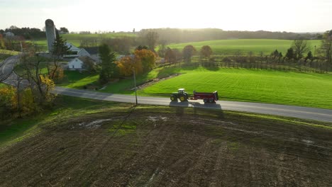 John-Deere-tractor-and-manure-spreader