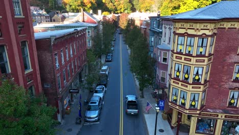 Tiendas-Del-Centro-En-El-Distrito-Histórico-De-Jim-Thorpe-Pa