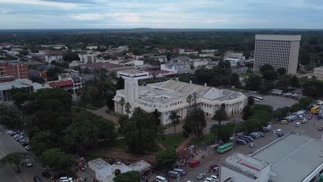 Condujo-Video-Del-Ayuntamiento-En-Bulawayo,-Zimbabwe