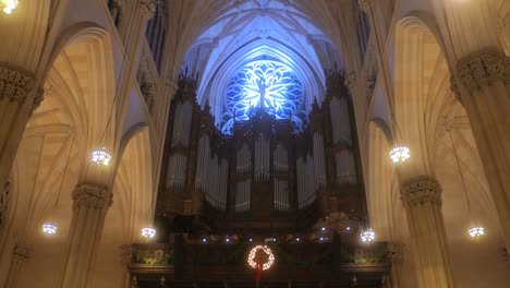 Innenraum-Der-Saint-Patrick&#39;s-Cathedral-In-New-York-City