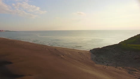 Espectacular-Vista-Aérea-Con-Drone-De-La-Hermosa-Playa-De-Villa-Rica,-Veracruz,-México