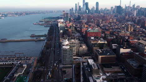 Greenwich-Village-District,-Goldene-Stunde-Im-Herbst-In-Ny---Verfolgung,-Luftaufnahme