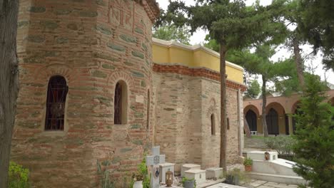 Tumba-De-Mármol-De-Un-Sacerdote-Cerca-Del-Monasterio-De-Vlatades-O-Del-Monasterio-De-Vlatadon-En-Tesalónica