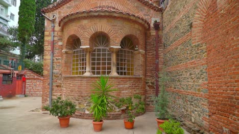 Iglesia-De-La-Virgen-María---La-Iglesia-Bizantina-En-Tesalónica-Tuvo-Una-Renovación-Que-Comenzó-Unos-Años-Más-Tarde-Para-Restaurar-Los-Frescos-Cubiertos-Con-Cal-De-Los-Otomanos