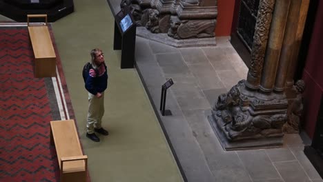 Look-up-here-at-this,-Victoria-and-Albert-Museum,-London,-United-Kingdom