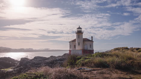 Historic-Coquille-River-Lighthouse-in-Bandon,-Oregon-Coast