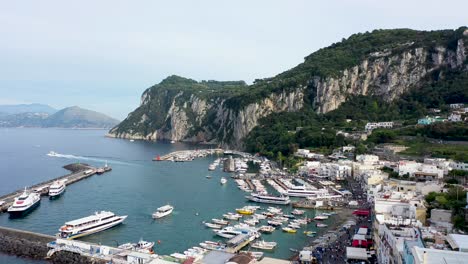 Beautiful-landscape-of-Capri,-Italy
