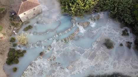 Magical-healthy-geothermal-hot-spring-with-blue-water,-Saturnia,-Cascate-del-Mulino