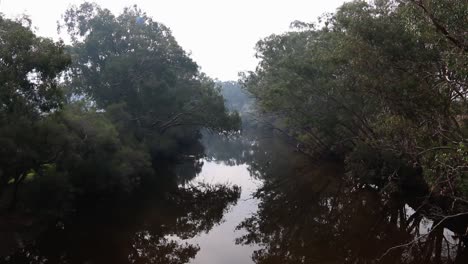 Misty-Morning-Over-The-Swan-River-At-Maali-Bridge,-Perth-Australia