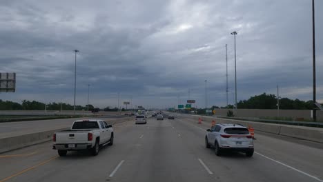 Fahren-Pov:-Auf-Der-Autobahn-Von-Chicago