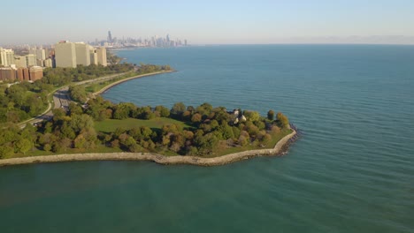 Aerial-Establishing-View-of-Chicago-in-the-Distance