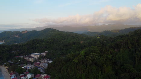 Drone-shot-view-of-landscape-over-tropical-island-in-El-Nido,-Palawan