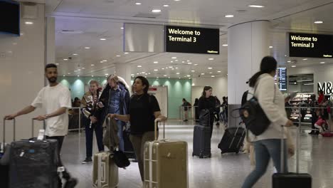 25-November-2022---Arrivals-At-Heathrow-Terminal-3-With-Passengers-Coming-Back-From-Vacations