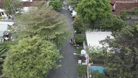 Aerial-shot-of-rural-settlement-in-the-city-of-Yogyakarta,-Indonesia