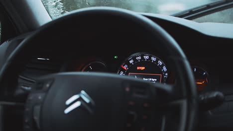 Interior-Dashboard-of-Citroen-car-while-driving