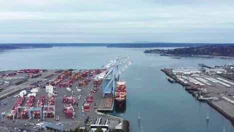 Aerial-View-Of-Seaport-Of-Tacoma-In-Washington,-United-States