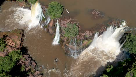 Aerial-view-Prata-waterfall-at-Chapada-das-Mesas-National-Park