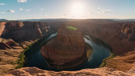 Timelapse-of-the-sun-going-down-behind-Horseshoe-Bend-in-Arizona,-USA-in-4k