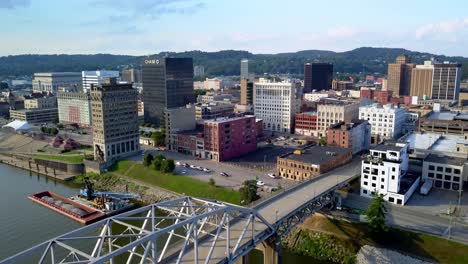 Charleston-West-Virginia-Antenne-über-Den-Fluss-Kanawha