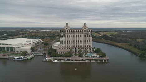 Vista-Aérea-Del-Centro-De-Convenciones-Westin-Y-Savannah-En-Savannah,-Georgia,-Ee.uu.