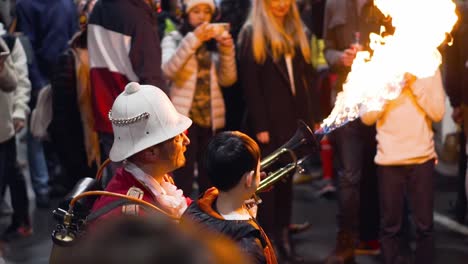 Fire-performer-acting-for-crowd