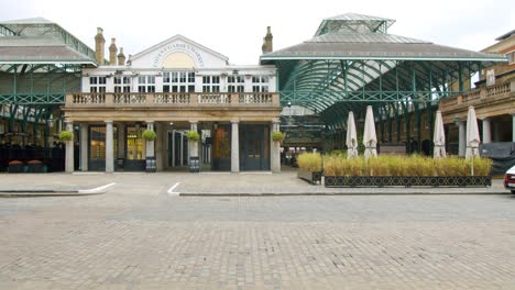 Lockdown-in-London,-empty-Covent-Garden-Market-Piazza,-West-End,-with-no-people,-during-the-COVID-19-pandemic-2020