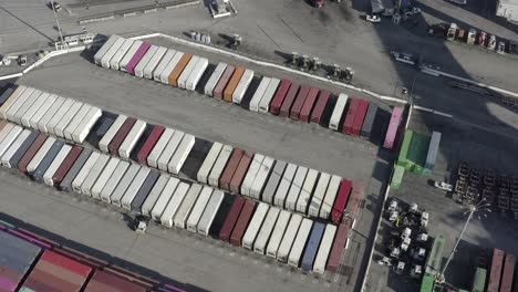 Luftbild,-Long-Beach-Schiffscontainer,-Fracht-Internationaler-Produkte-Am-Terminal