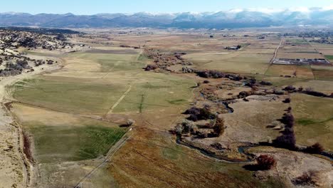 Imágenes-Aéreas-Del-Campo-Rural-De-Tierras-De-Cultivo-De-Utah