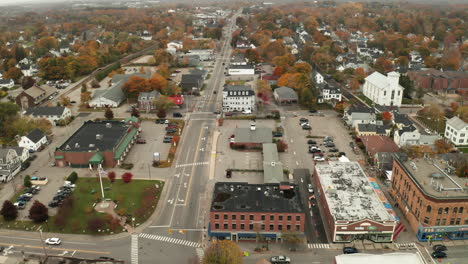Aerial-High-Flying-Drone-Pan-Up-footage-over-Downtown-Rockland,-Maine,-USA
