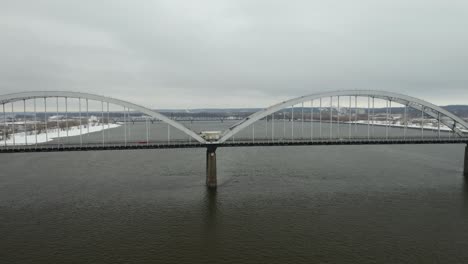 Aerial-View-of-Centennial-Bridge-over-the-Mississippi-River-in-Winter