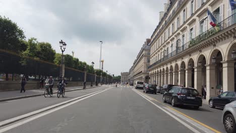 On-Ride-Shot-From-Bikeline-Of-Rivoli-Street-Nearby-Jardin-Des-Tuileries,-Paris-France