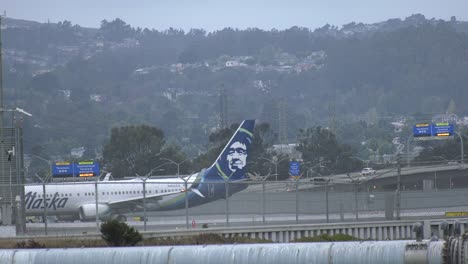 Flugzeuge-Bereiten-Sich-Auf-Einen-Abflug-Vor