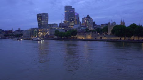 London-city-skyline-at-night