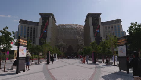 Pedestrian-area-in-front-of-the-entrance-to-Al-Wasl-Plaza-at-Dubai-Expo-2020