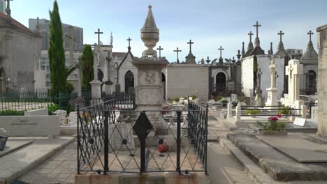 Panoramablick-Auf-Den-Friedhof-Von-Agramonte-Während-Der-Frühen-Morgenstunde-Im-Frühling